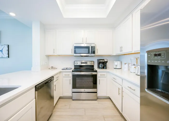 Phoenix Gulf Towers 2706 Apartment *